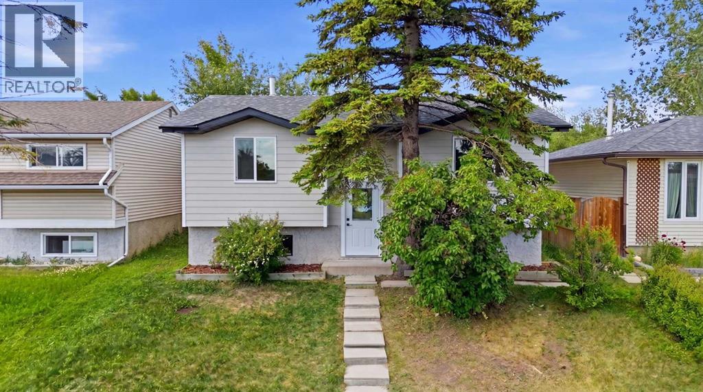 131 Fallswater Road NE
