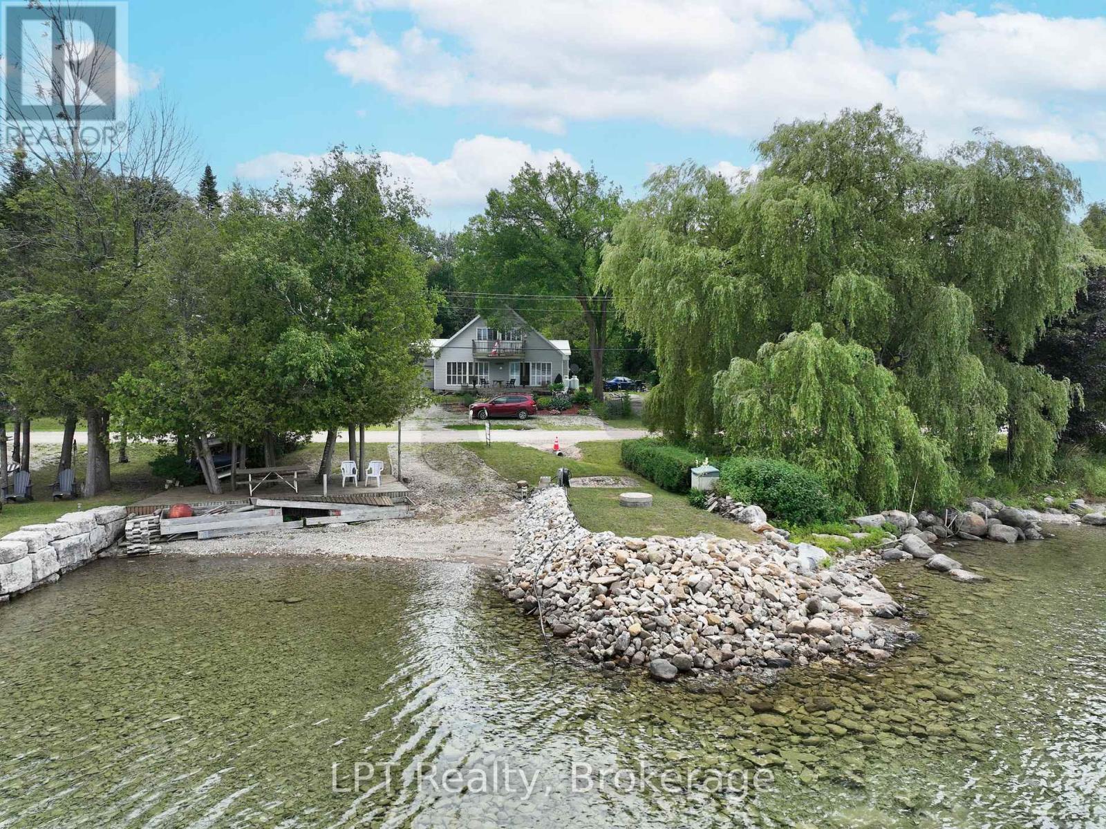 98 HOPE BAY ROAD