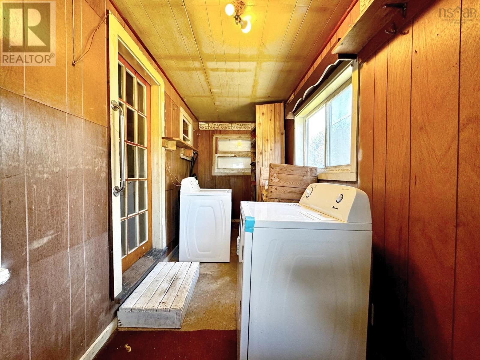 9932 Highway 201 - Photo 4