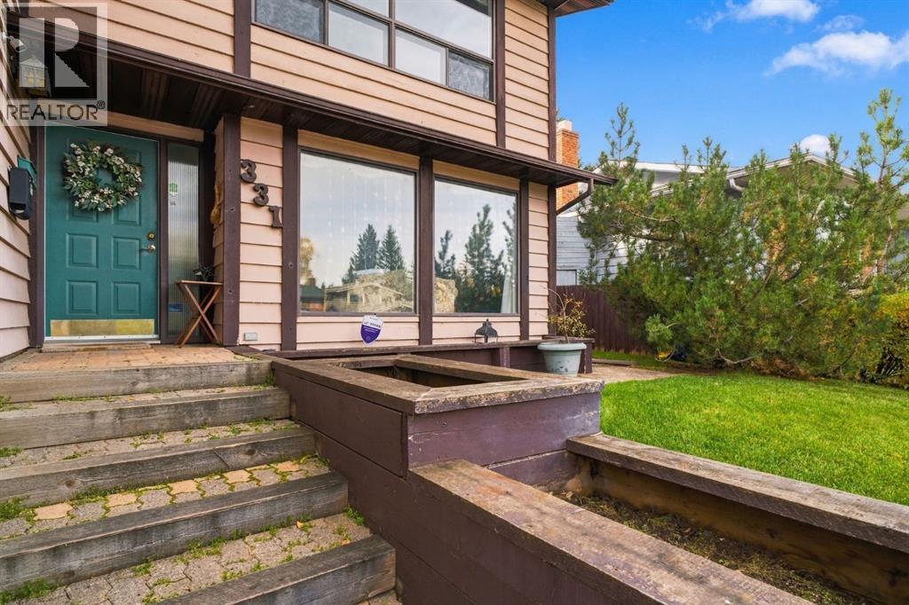 331 Oakfern Crescent SW