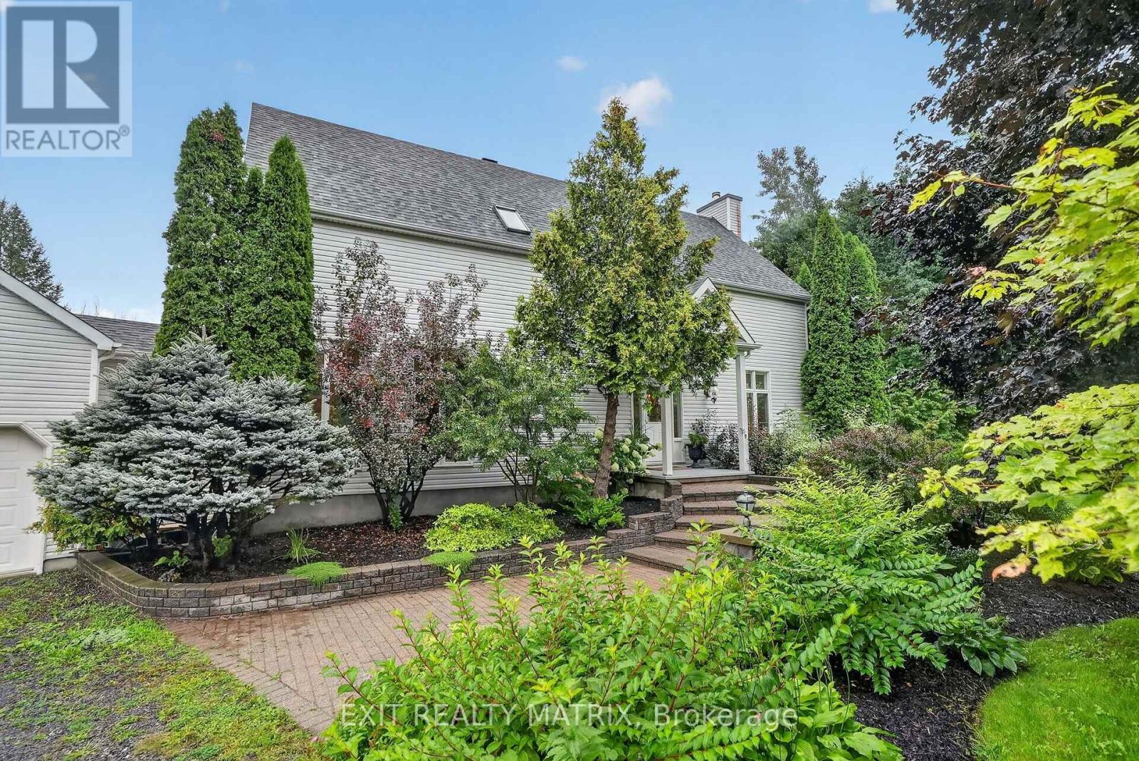 1775 VEENA WAY - Photo 3