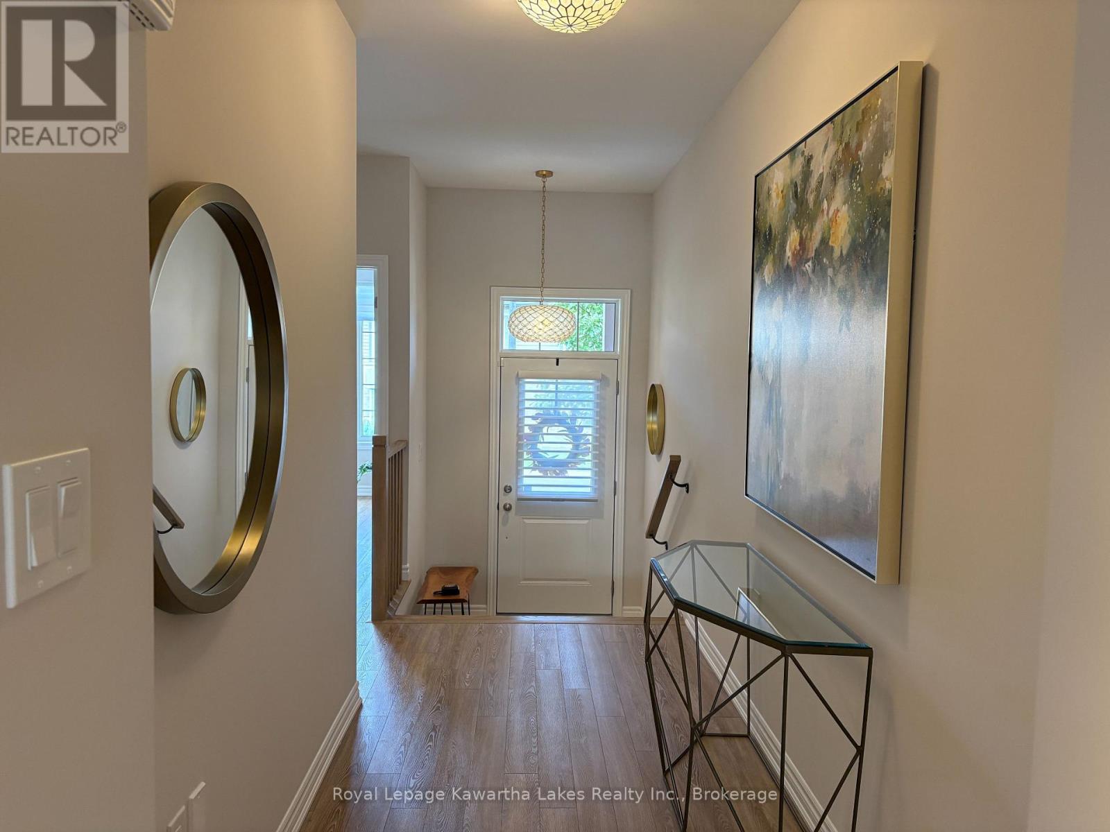 UNIT 42 - 17 LAKEWOOD CRES CRESCENT