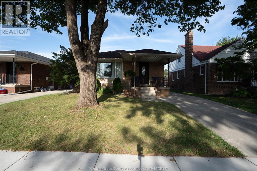 2250 WOODLAWN AVENUE, WINDSOR, ON N8W 2H3 - Image 2640863809.jpeg?d=l