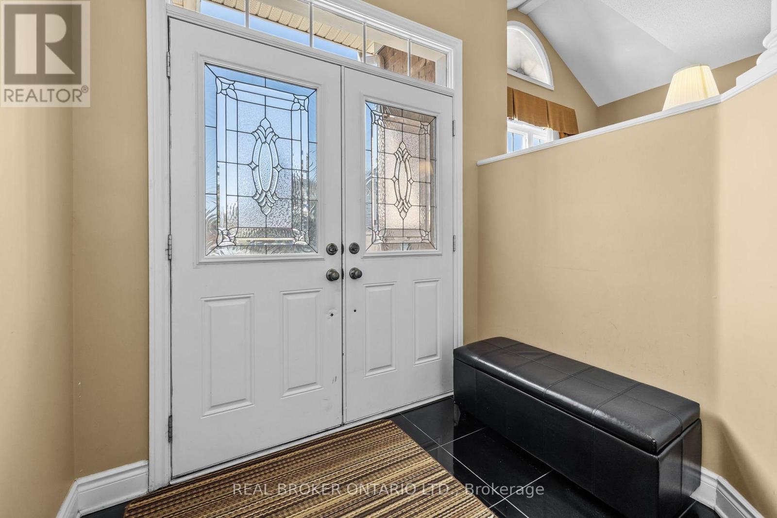 204 HILLPARK HIGH STREET