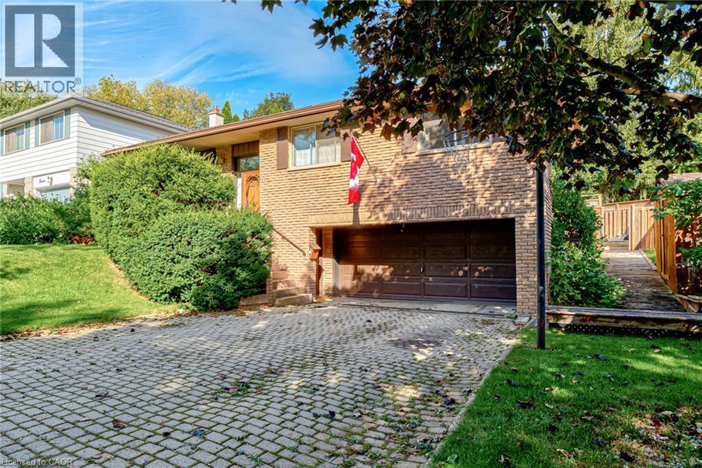 8 BONNYLYN Drive