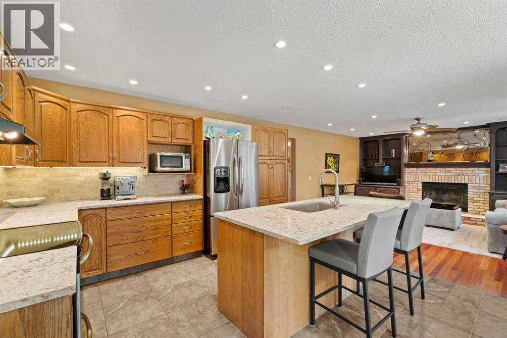 96 Scenic Hill Close NW