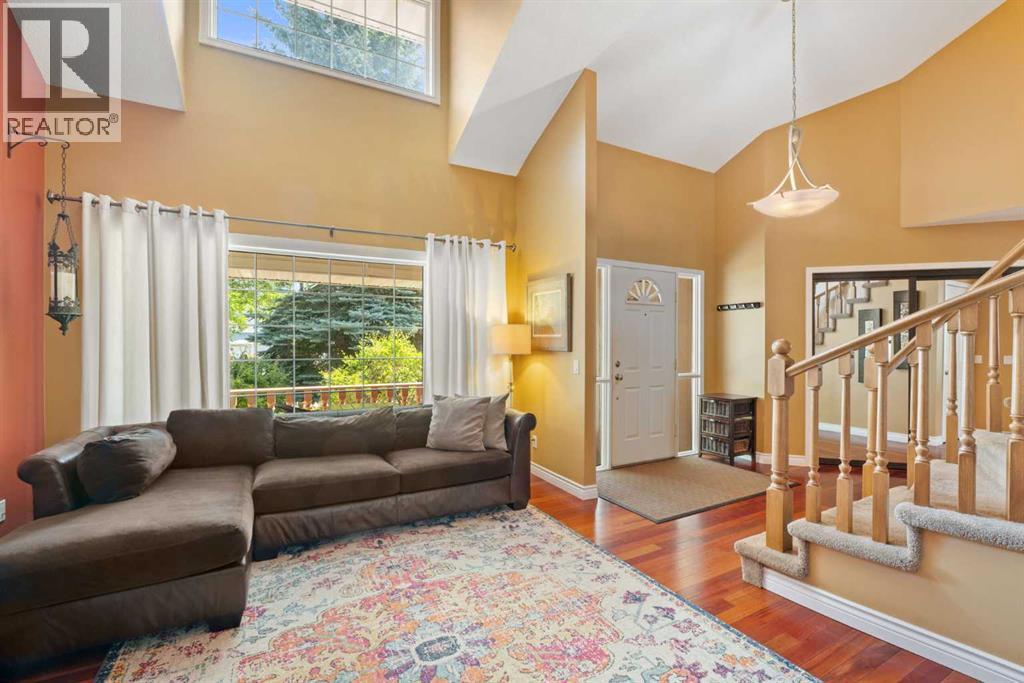 96 Scenic Hill Close NW