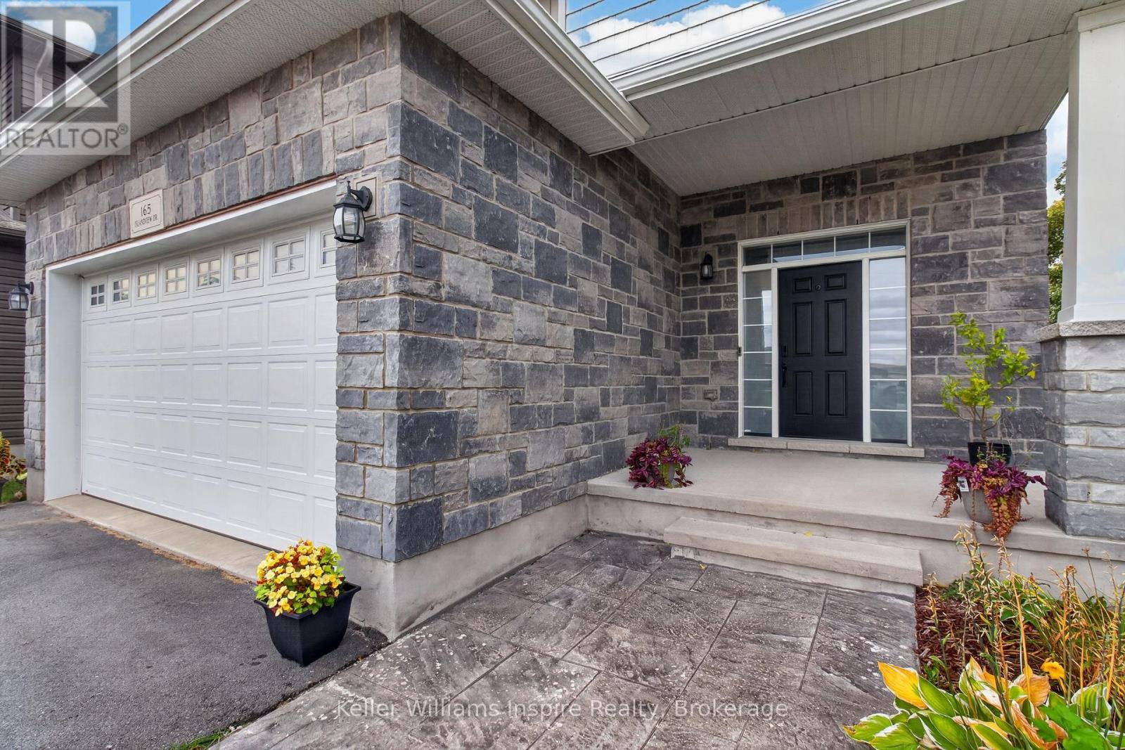 165 ISLANDVIEW DRIVE