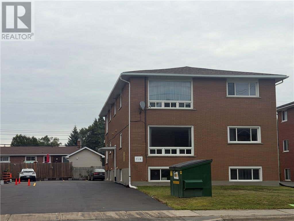 718 BARRYDOWNE ROAD UNIT# 1