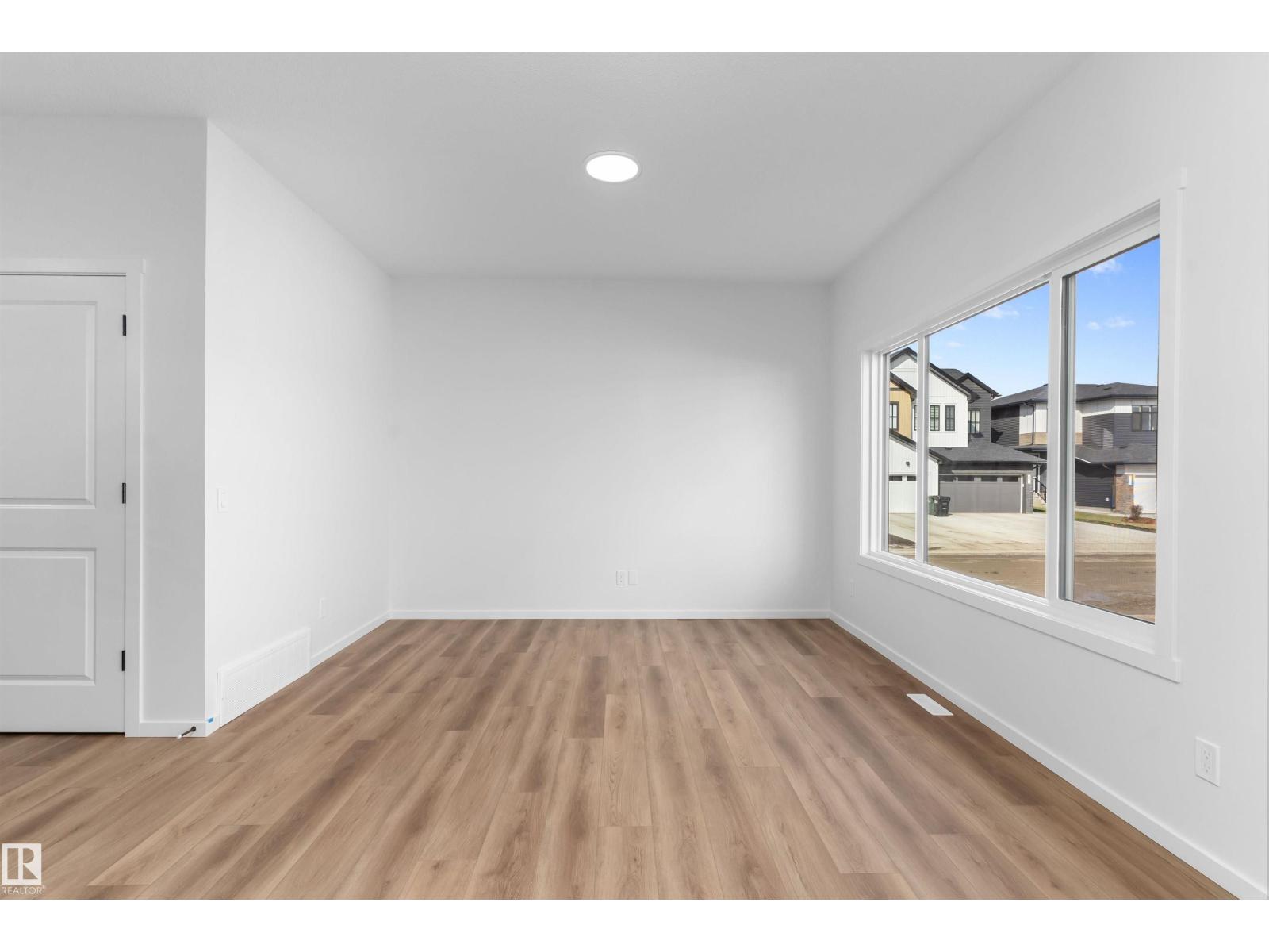 210 Stetson LO