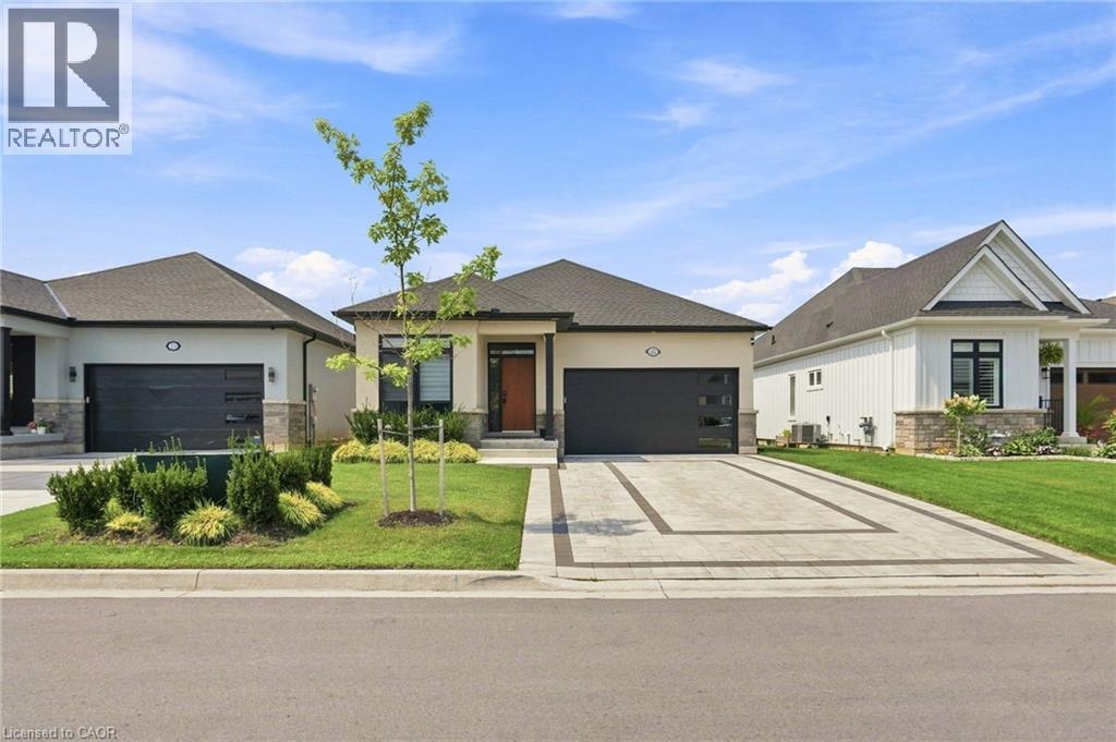 25 SUNRISE Court