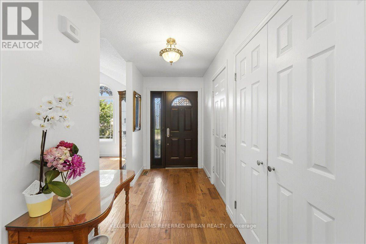 900 KEEWATIN PLACE