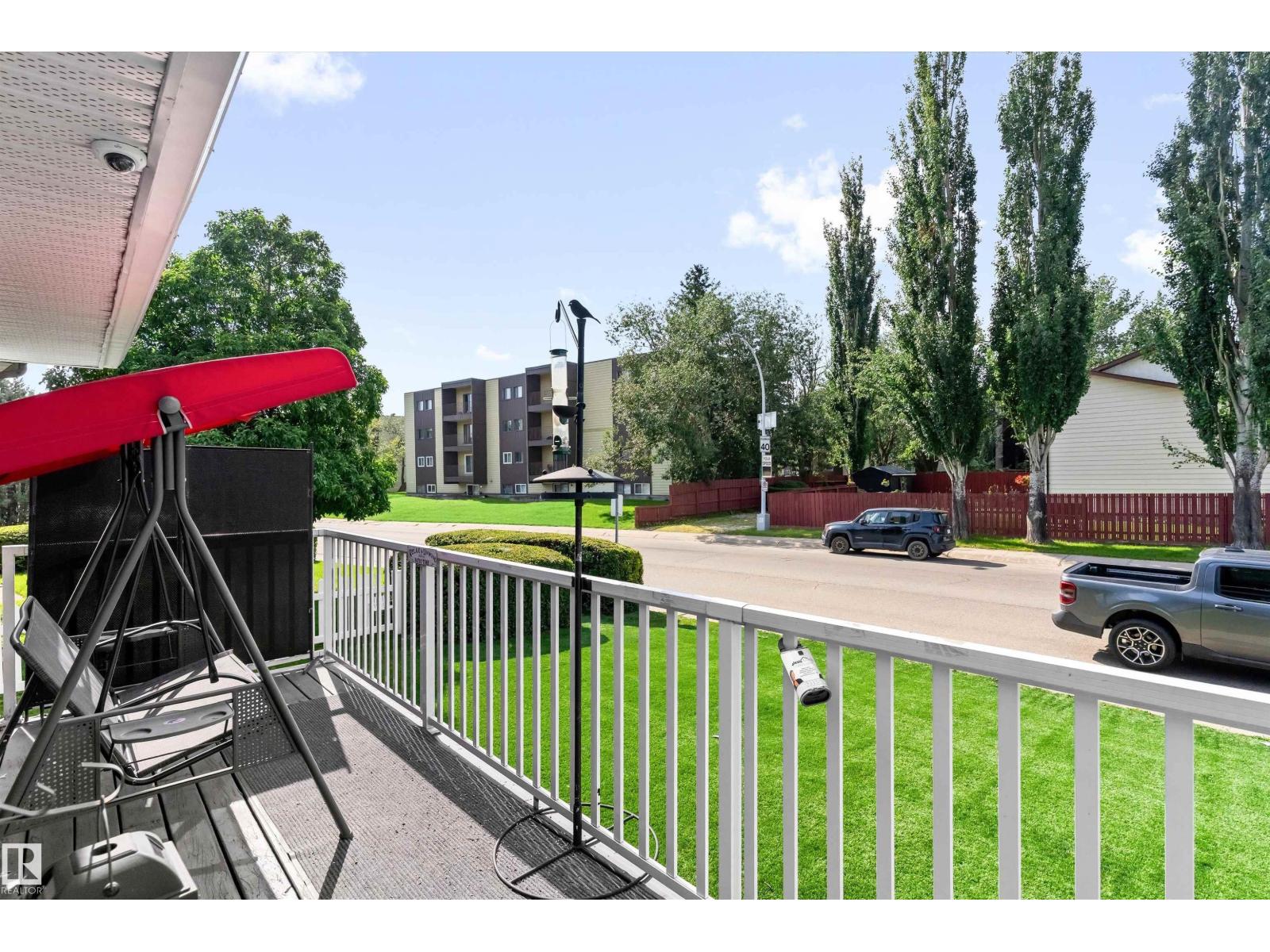 12 DUNLUCE RD NW