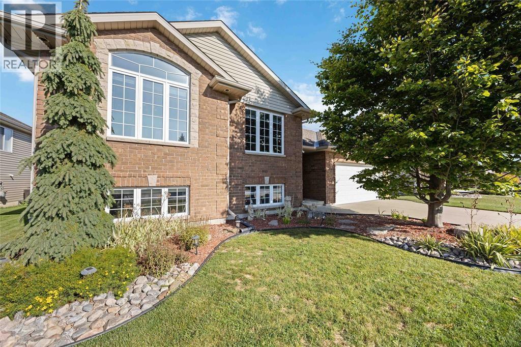 682 BENTINCK DRIVE, ST CLAIR, ON N0N 1G0 - Image 90734082.jpeg?d=l