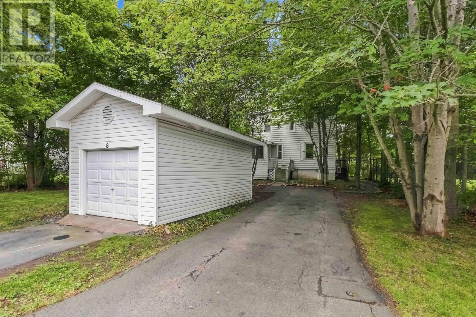 8 Franklyn Street - Photo 3