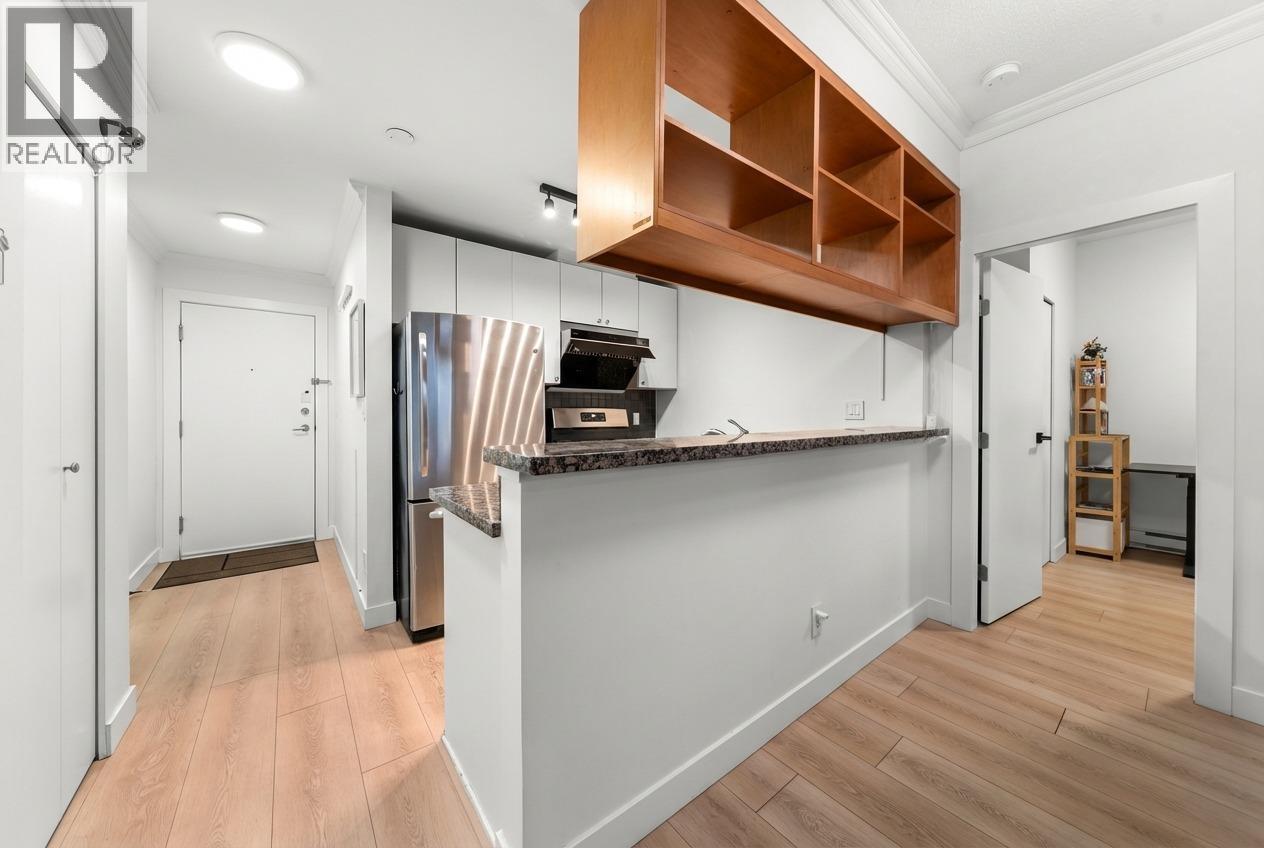 1805 928 RICHARDS STREET