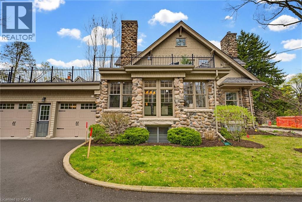 3083 LAKESHORE Road