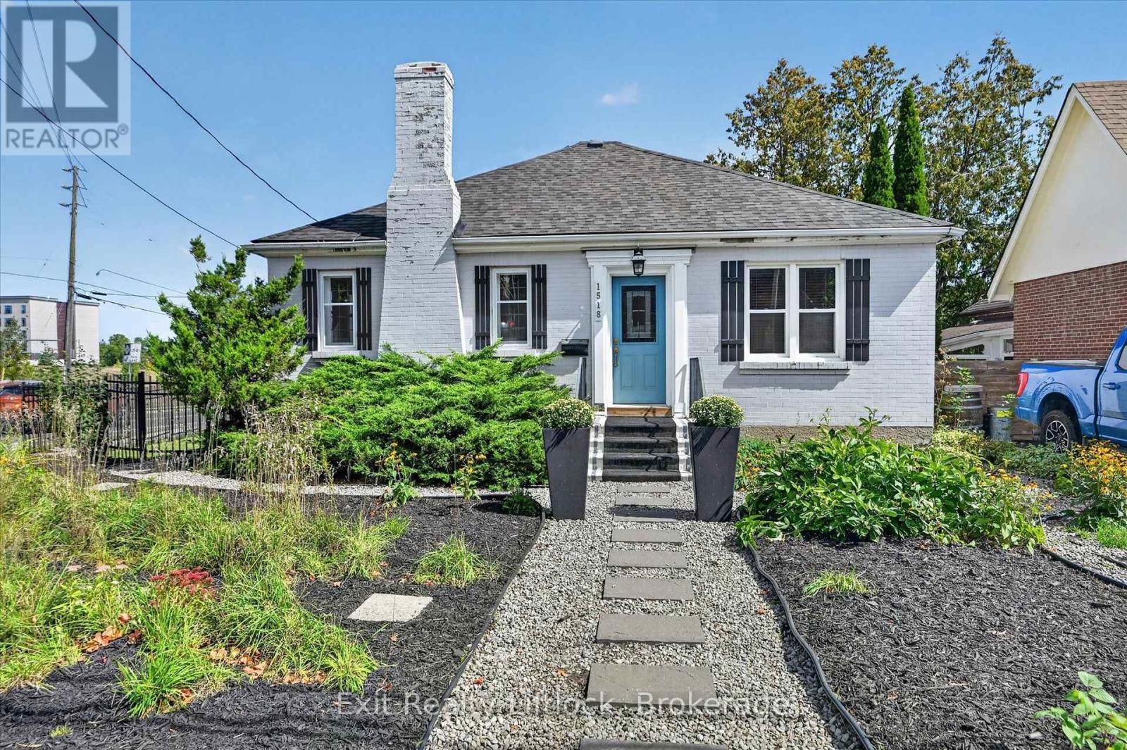 1518 MONAGHAN ROAD - Photo 2