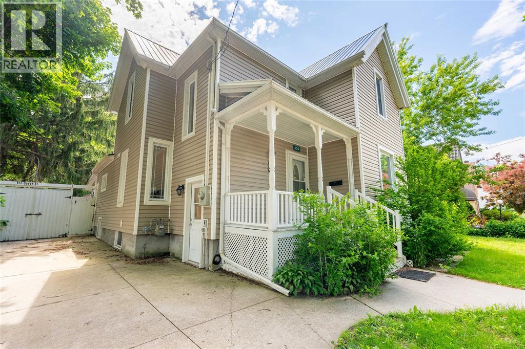 156 QUEEN STREET