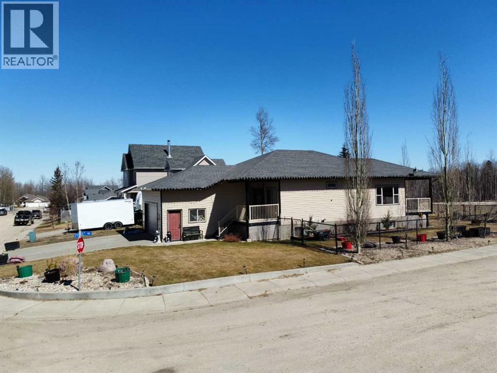 601 3 Street - Photo 2