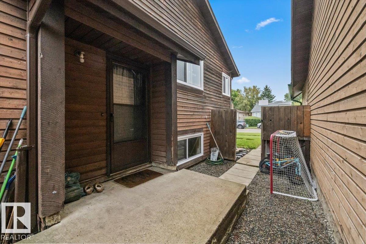 205 WESTON DR