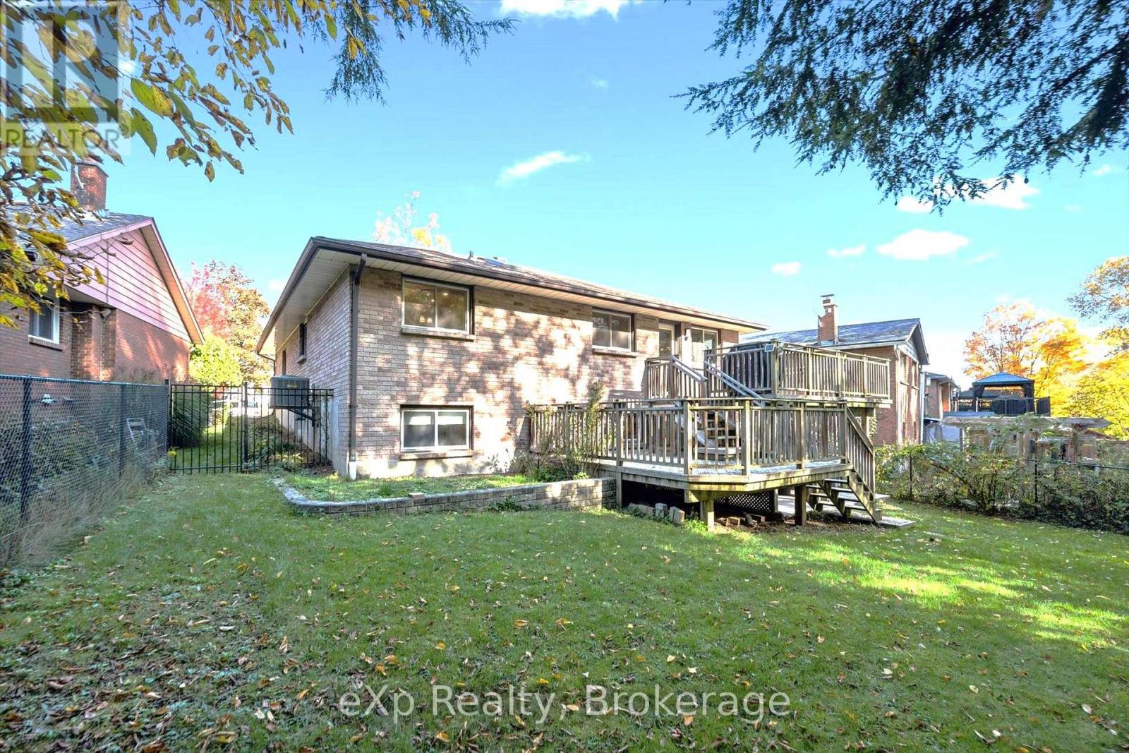 81 SABRINA CRESCENT