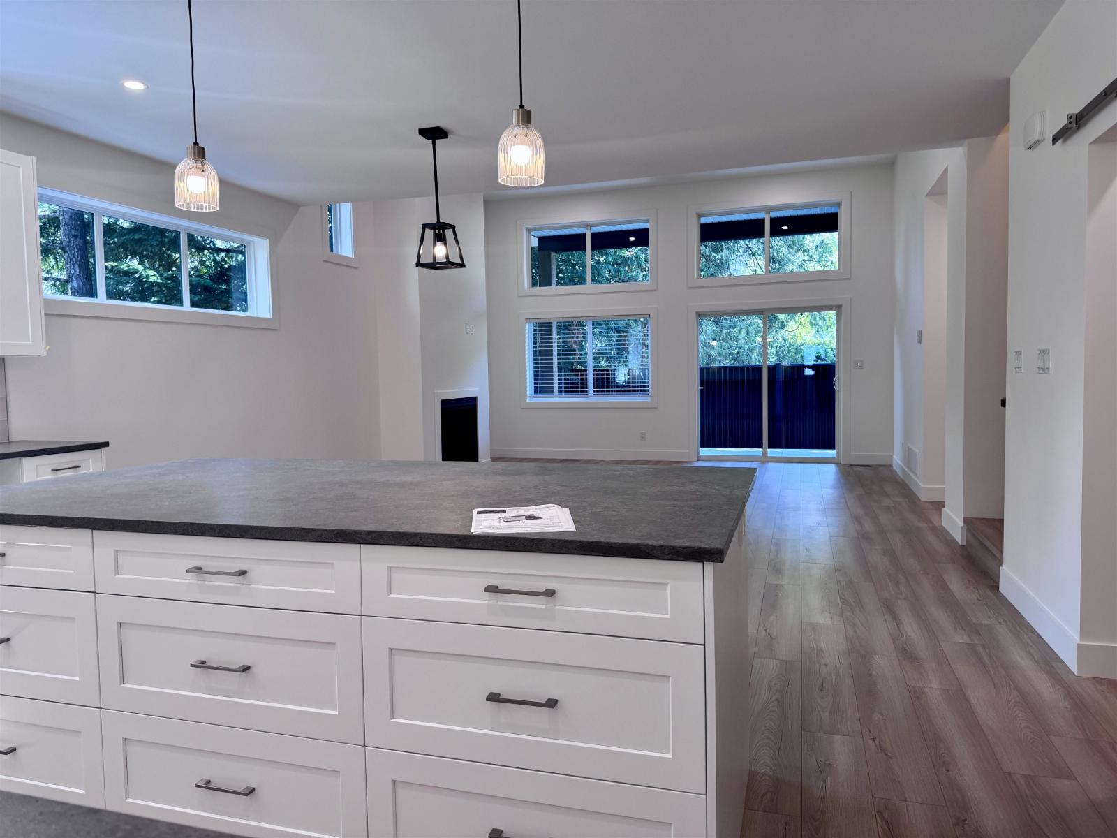 396 EAGLE STREET, Harrison Hot Springs