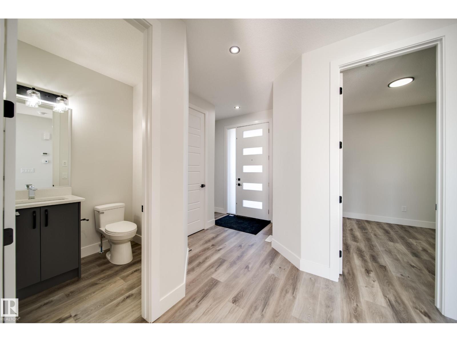 8515 183 AV NW