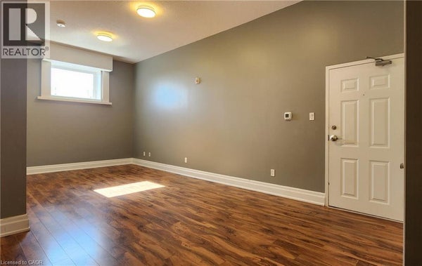 204 - 757 King St E, Cambridge, ON 3