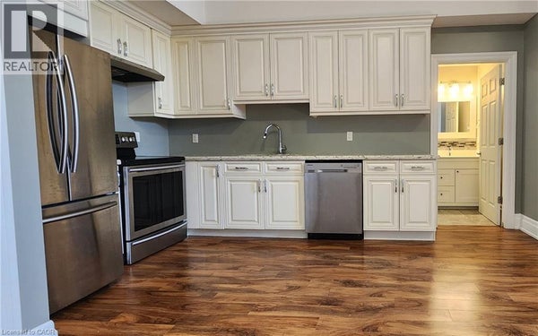 204 - 757 King St E, Cambridge, ON 5