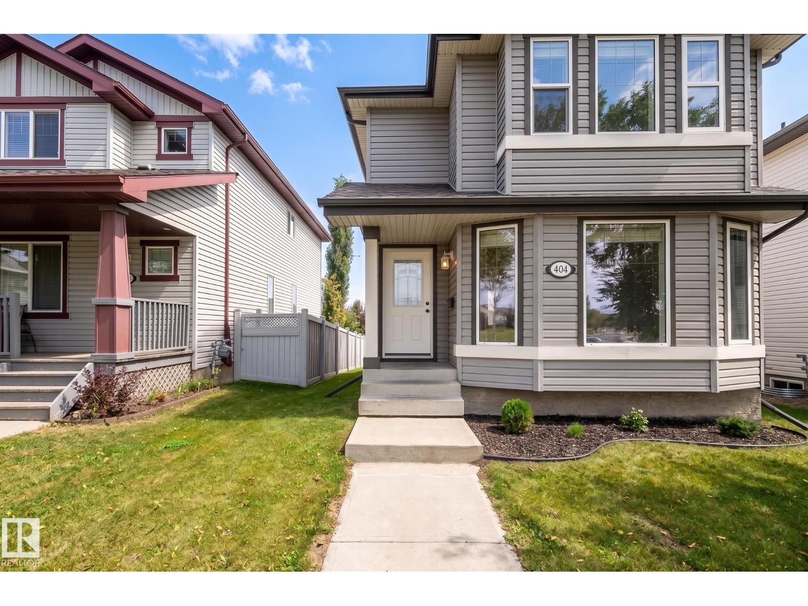 404 HEMINGWAY RD NW