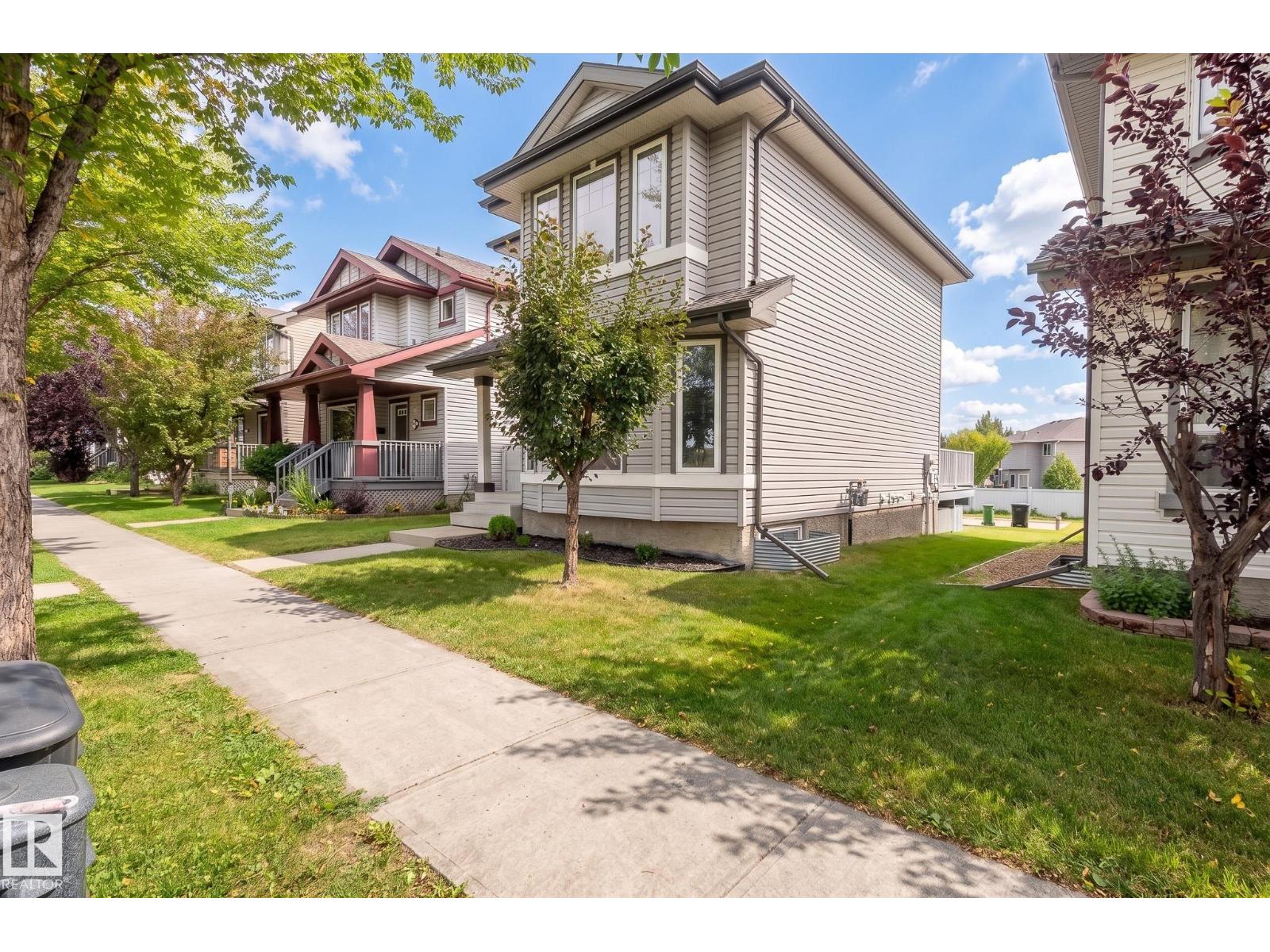 404 HEMINGWAY RD NW