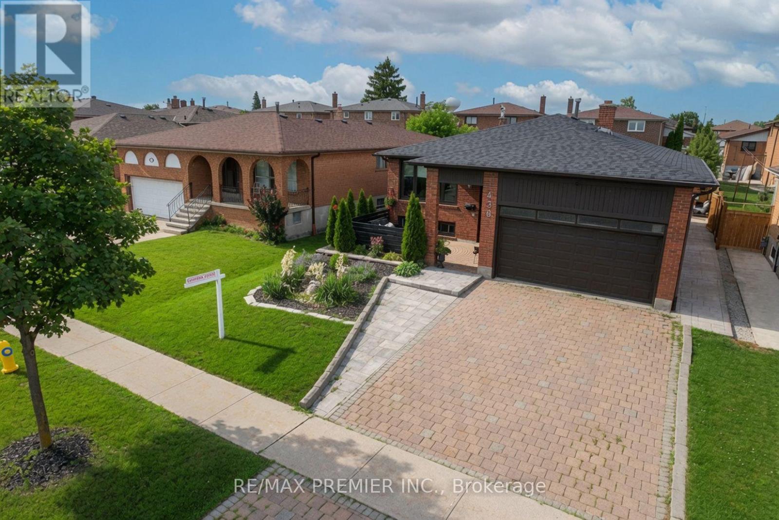 438 WOODBRIDGE AVENUE