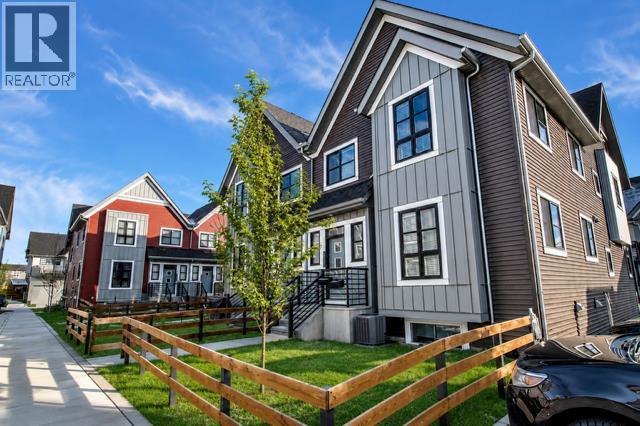 3302, 100 Walgrove Court SE