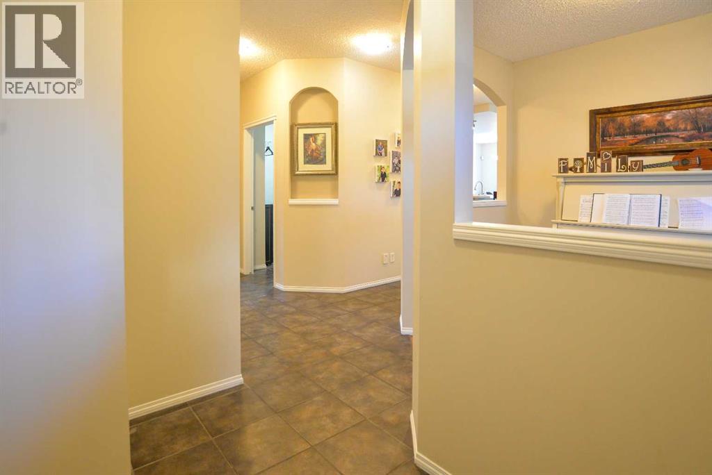 78 Tuscany Ridge Heights NW