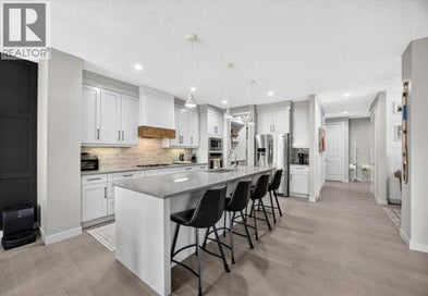 136 Riviera Way Cochrane AB T4C 0V4
