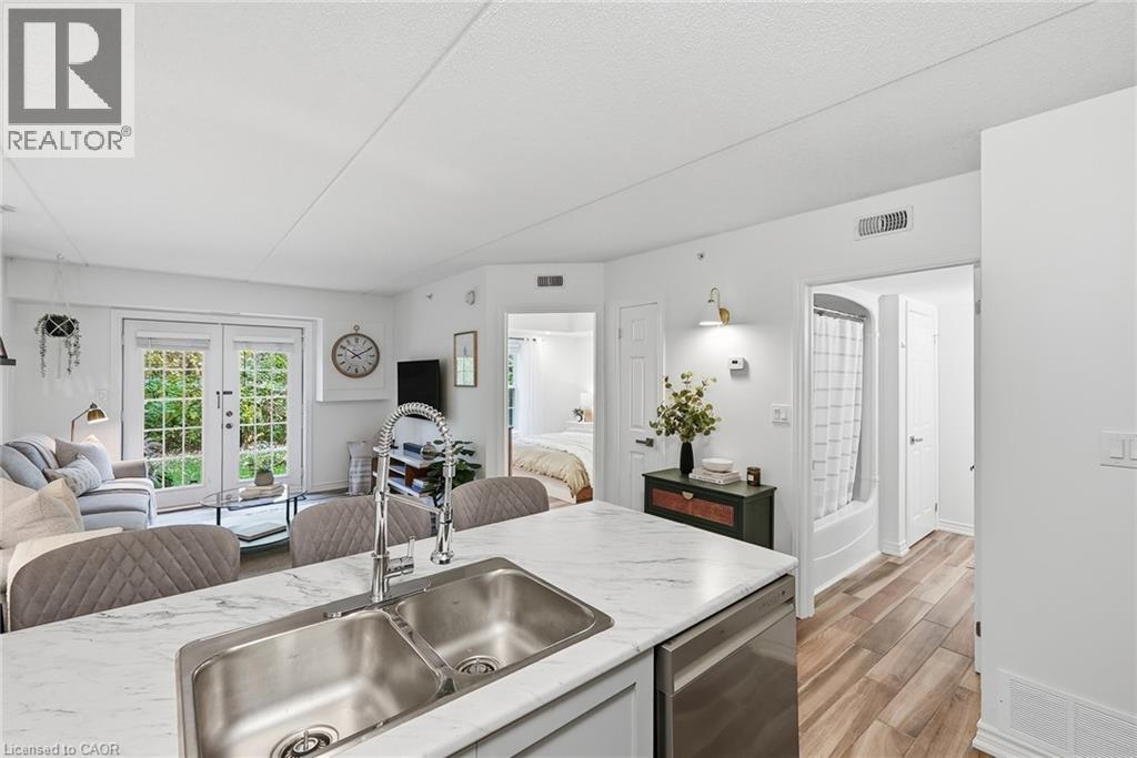 2085 APPLEBY Line Unit# 103