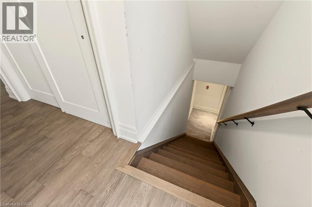 760 LAKESHORE Road E Unit# 201