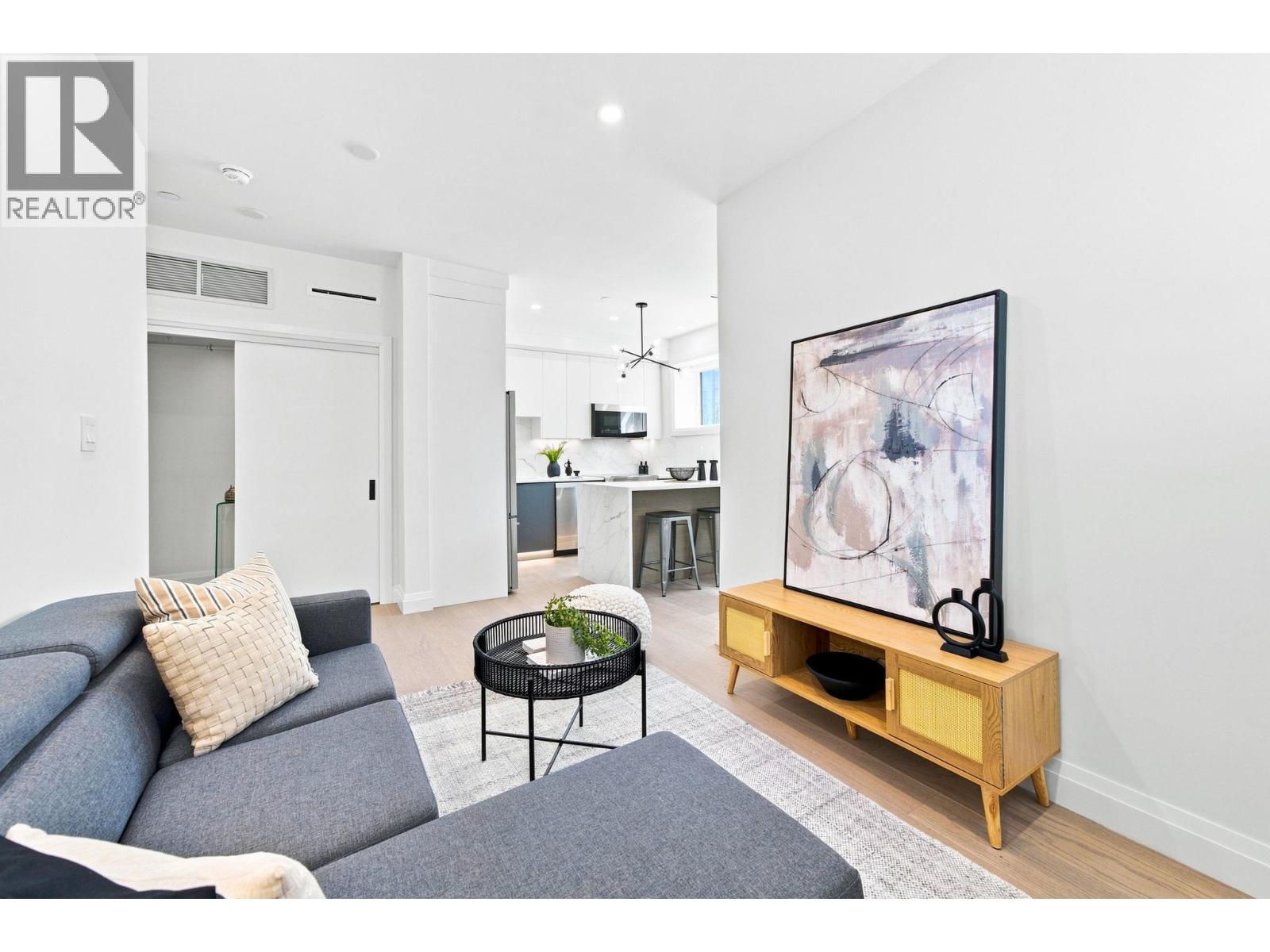 6164 GRANVILLE STREET