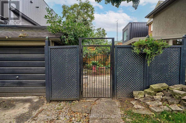 351 Windermere Ave, Toronto (High Park-Swansea), ON