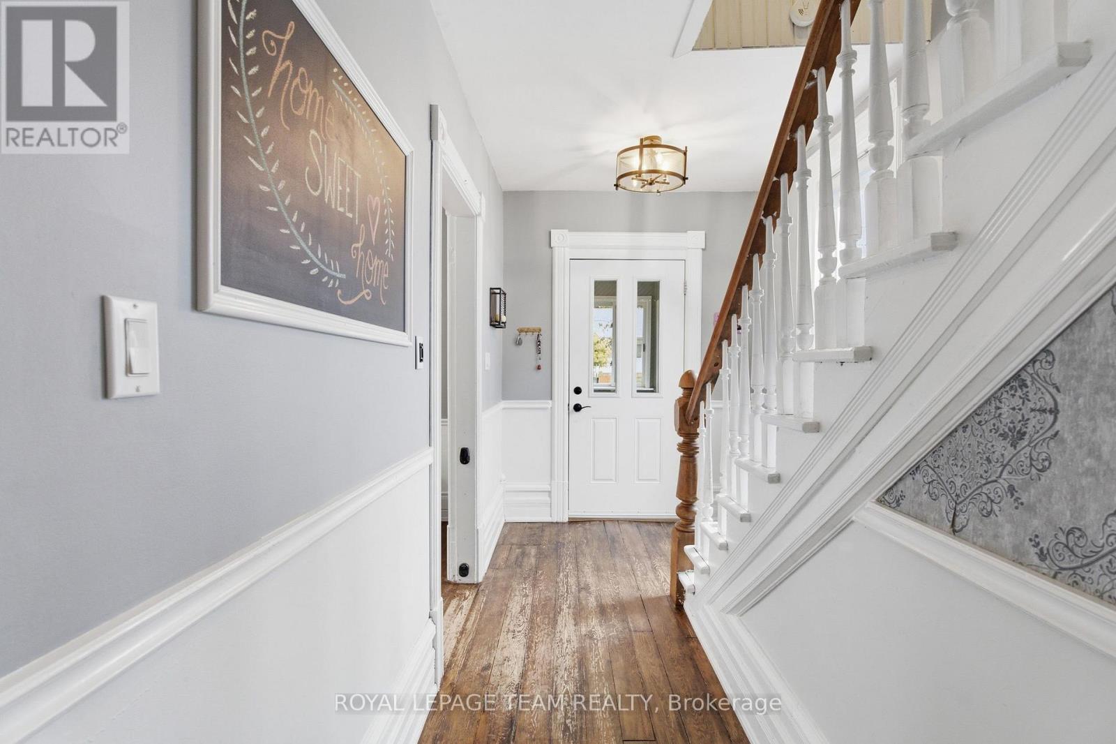 224 REUBEN CRESCENT