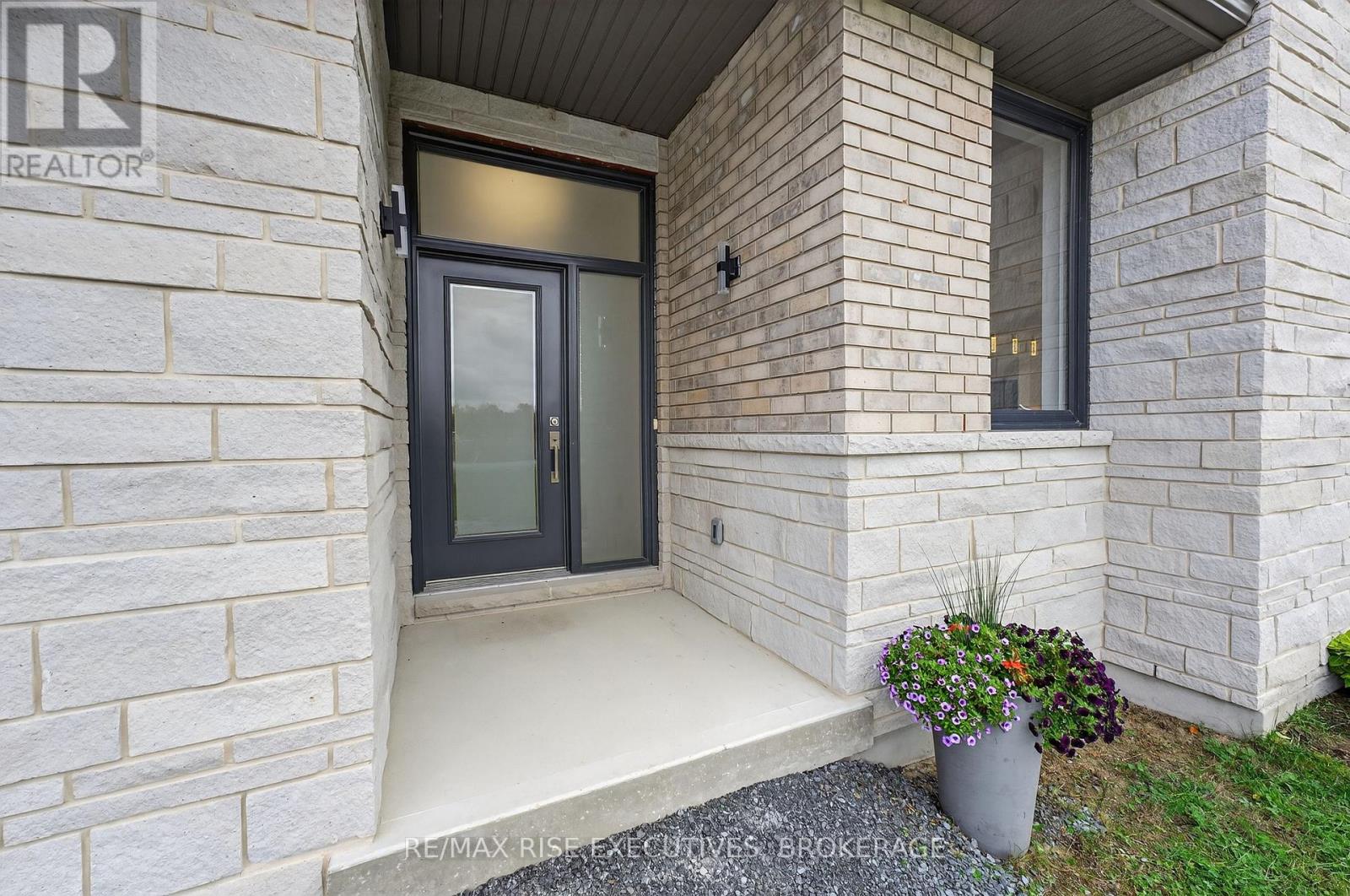158 SUMMERSIDE DRIVE