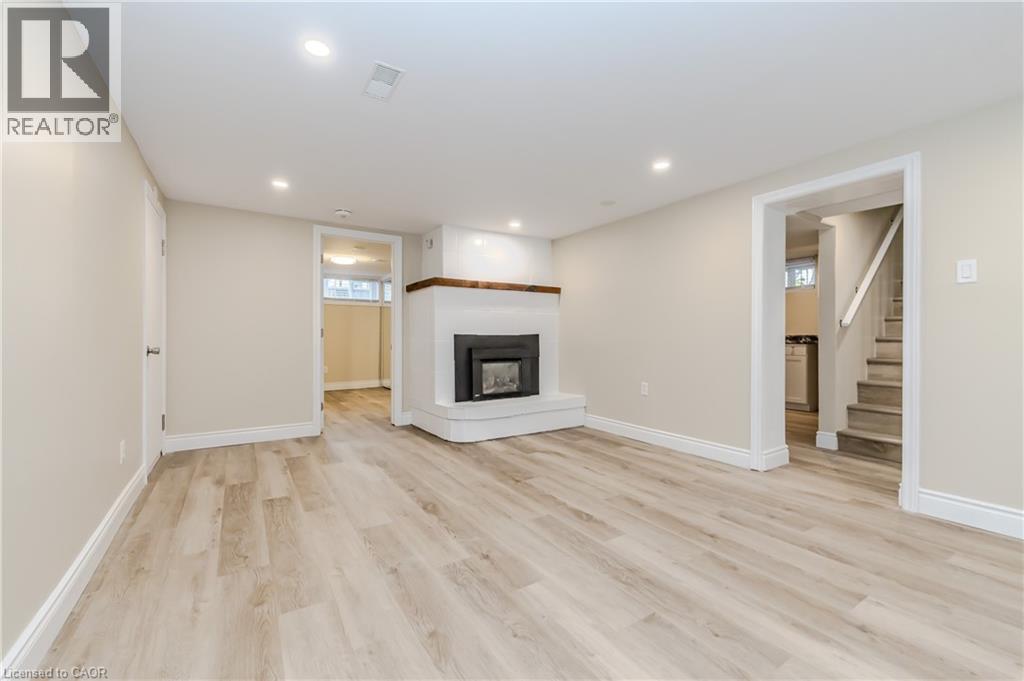 15 EDINBURGH Road Unit# Lower