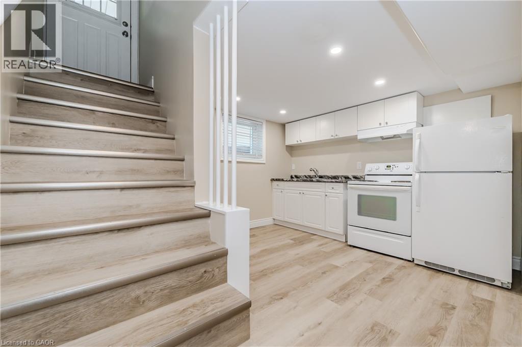 15 EDINBURGH Road Unit# Lower