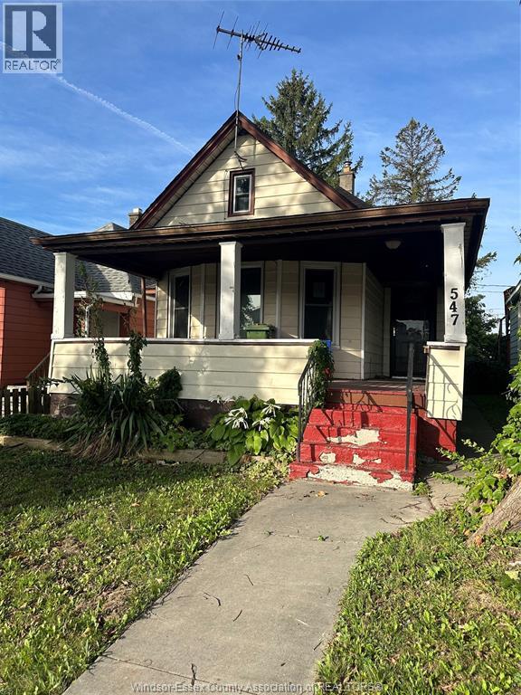 547 PIERRE AVENUE, WINDSOR, ON N9A 2K1 - Image 3289711318.jpeg?d=l