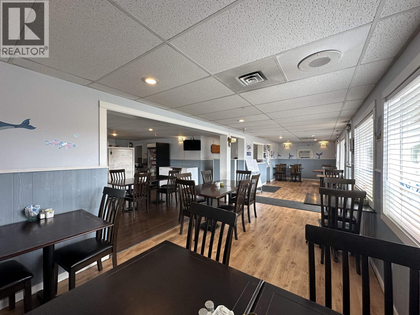 1 220 CARIBOO 97 HIGHWAY