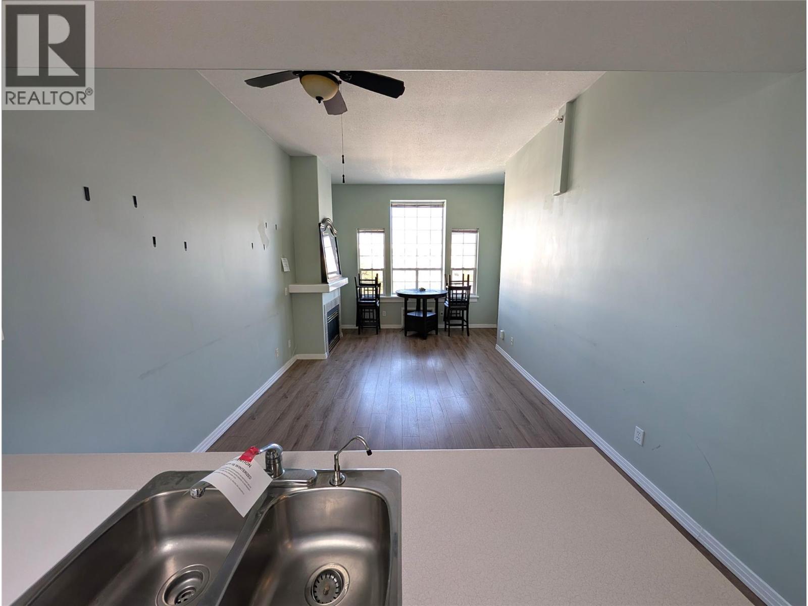 554 SEYMOUR Street Unit# 411
