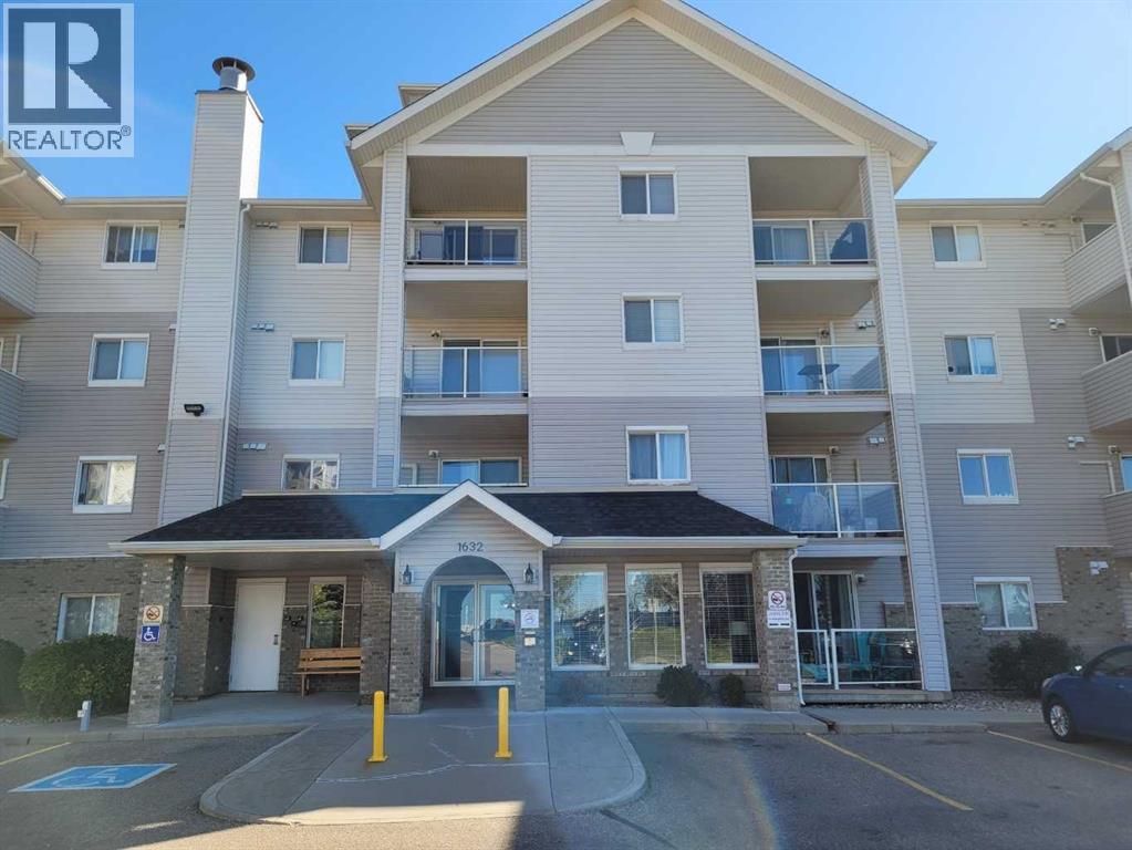 320, 1632 SAAMIS DRIVE NW, MEDICINE HAT, AB T1C 4X3 - Image 111085185.jpeg?d=l