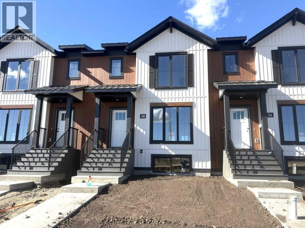 38 STATION DRIVE, SYLVAN LAKE, AB T4S 0W7 - Image 2694919879.jpeg?d=l