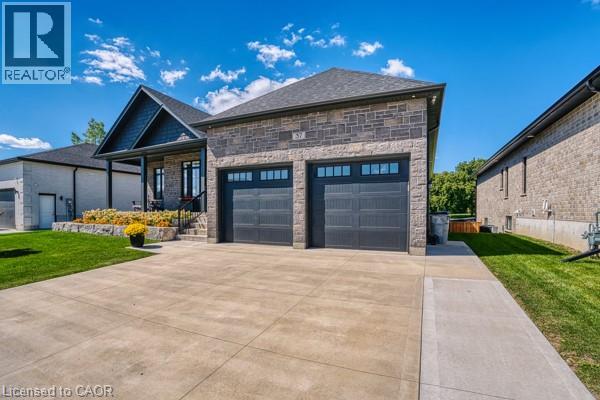 37 GILMER Crescent
